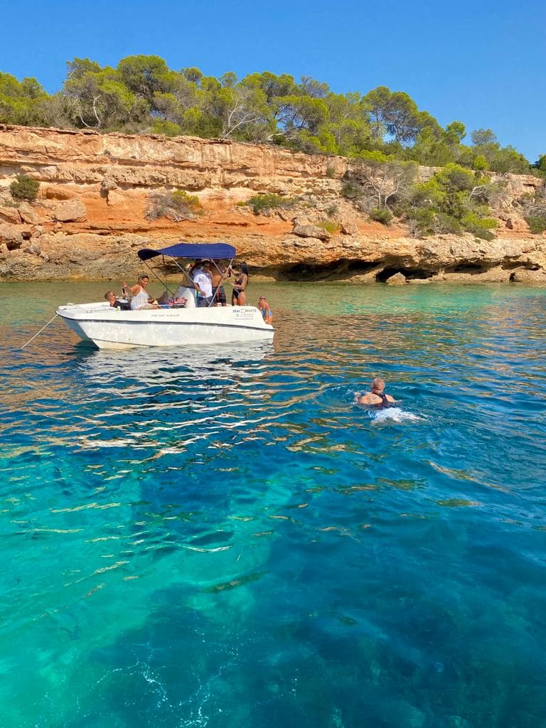 Star Boats Self Hire Boat Ibiza Things To Do Family Self hire boat experience in Ibiza for families