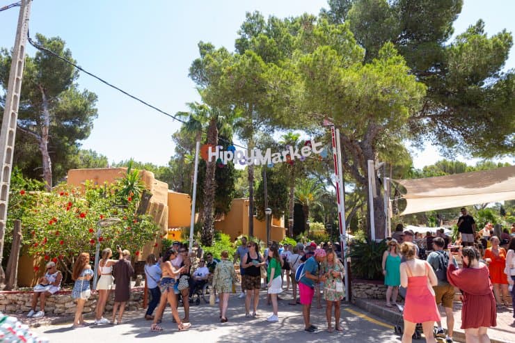Punta Arabí Hippy Market
