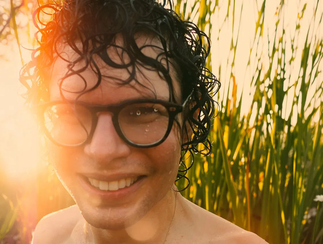 Simon Amstell: I Love It Here
