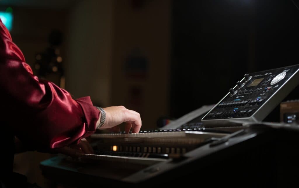 Nottingham Organ Society…Chris Stanbury (In the Bar!)