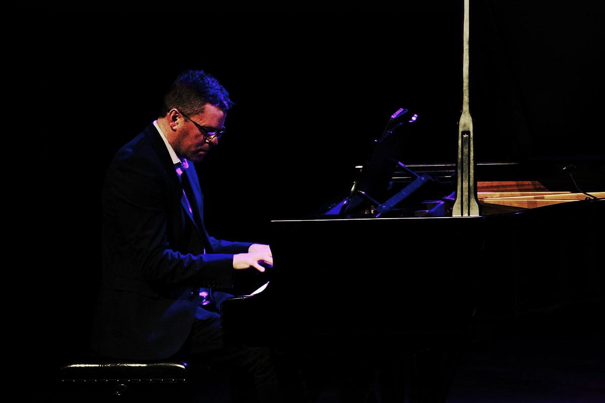 Dean Stockdale Quartet plays Oscar Peterson, and more…