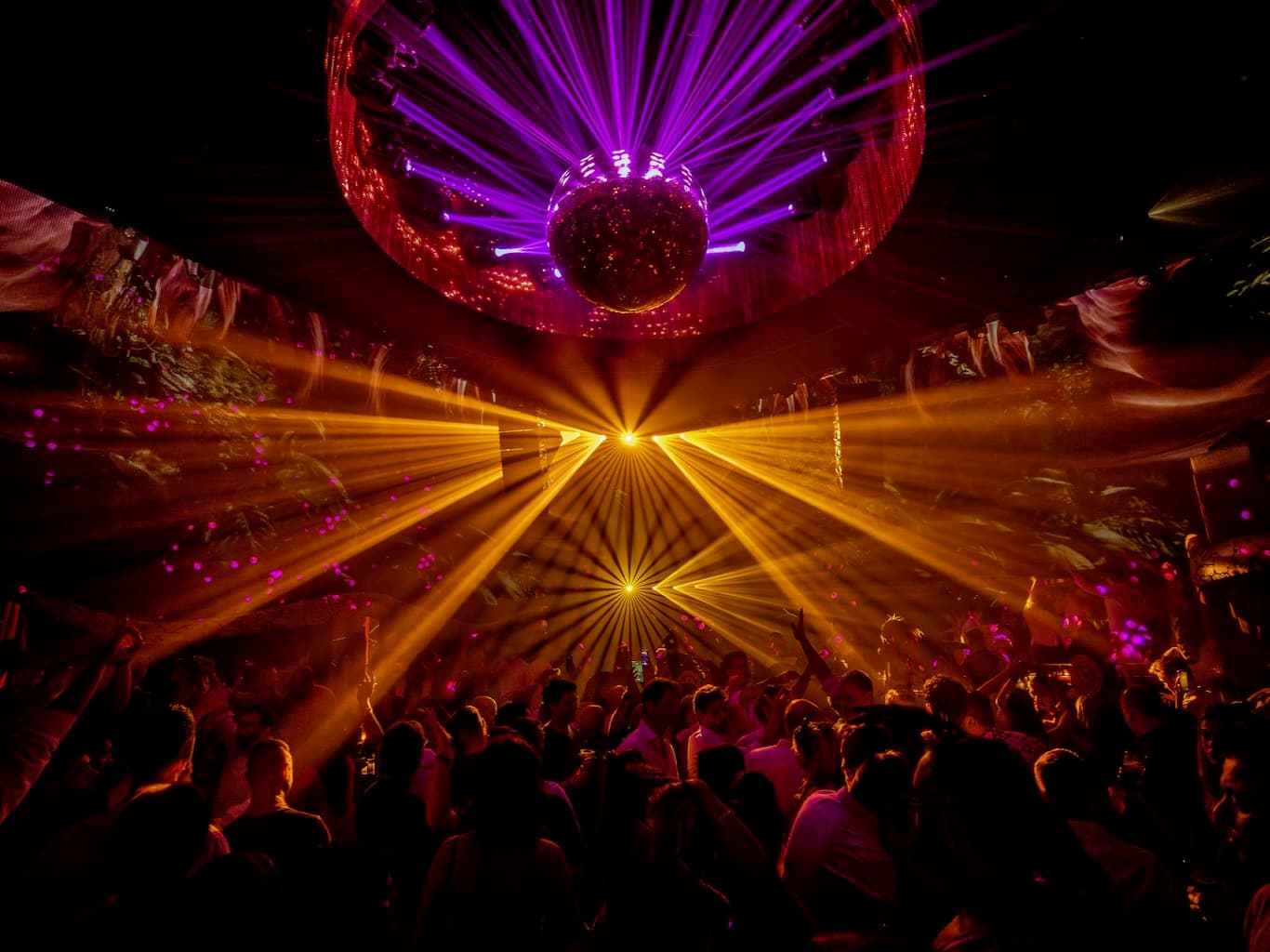 La Troya at Chinois Ibiza