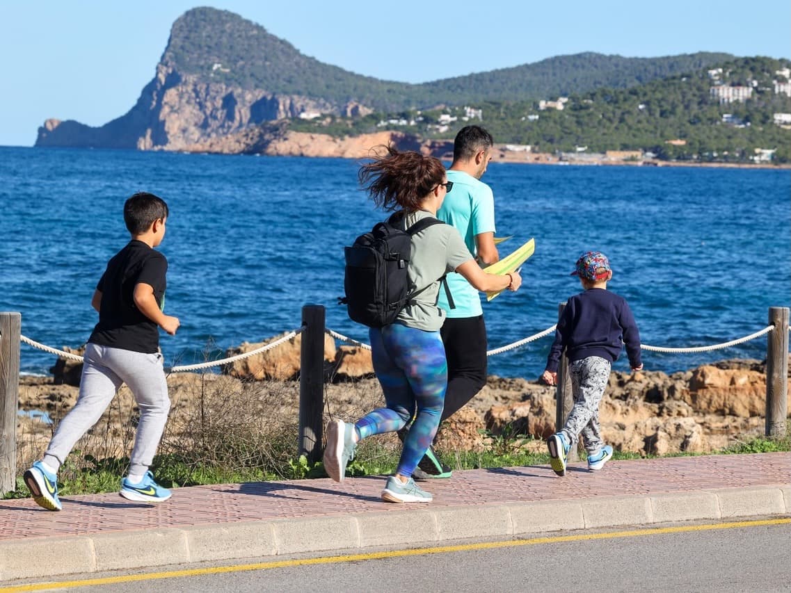 Ibiza & Formentera Preservation Family Fun Day at Playa d’en Bossa